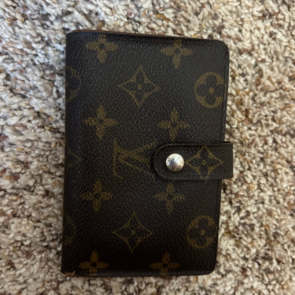 Louis Vuitton Monogram Bifold Wallet